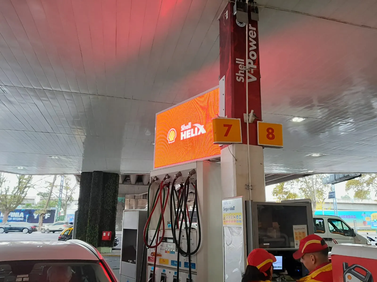 Instalación de pantalla LED exterior